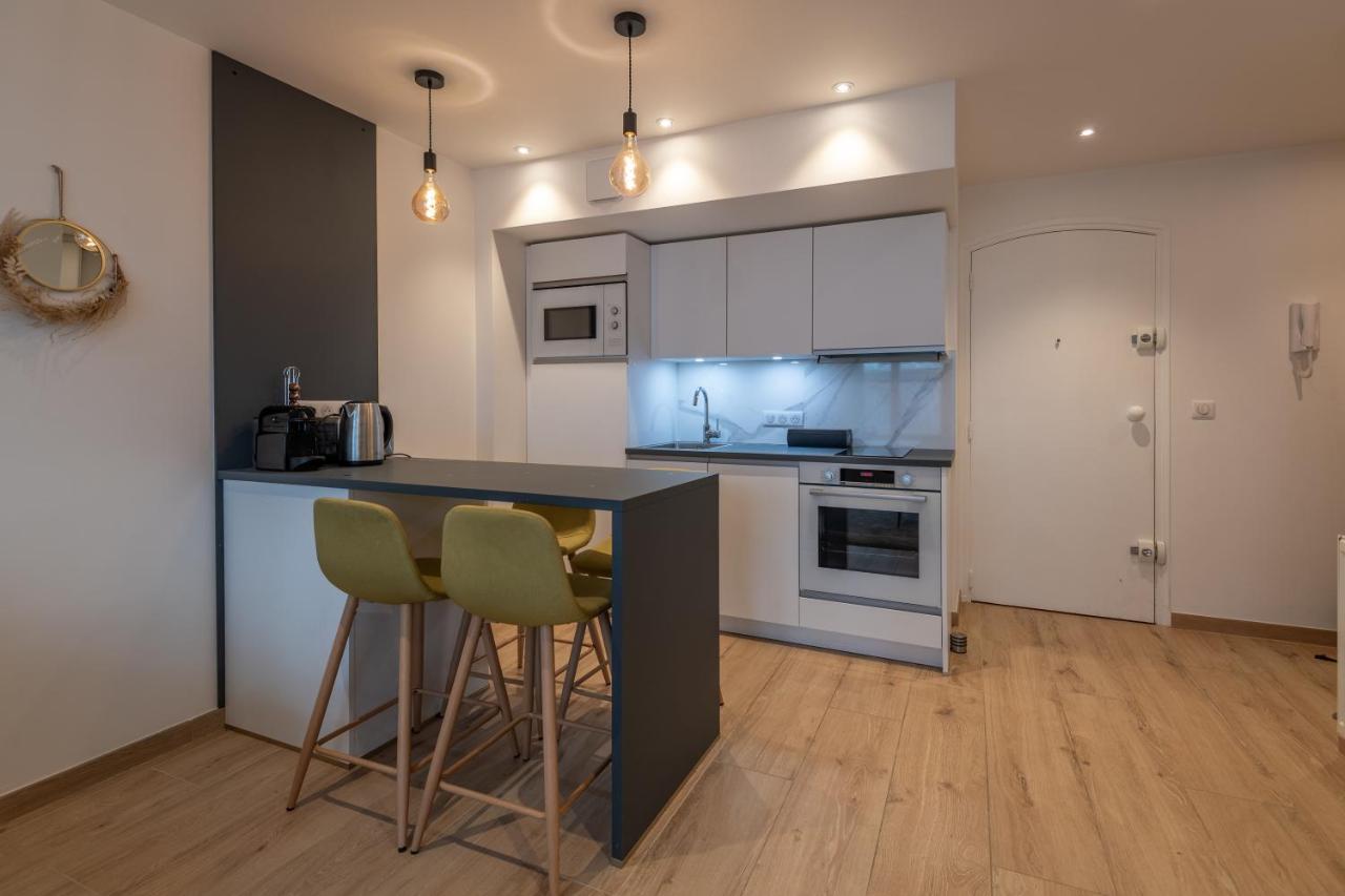 7 Rhone Super T2 Renove Avec Place De Parking Privee Daire Annecy Dış mekan fotoğraf