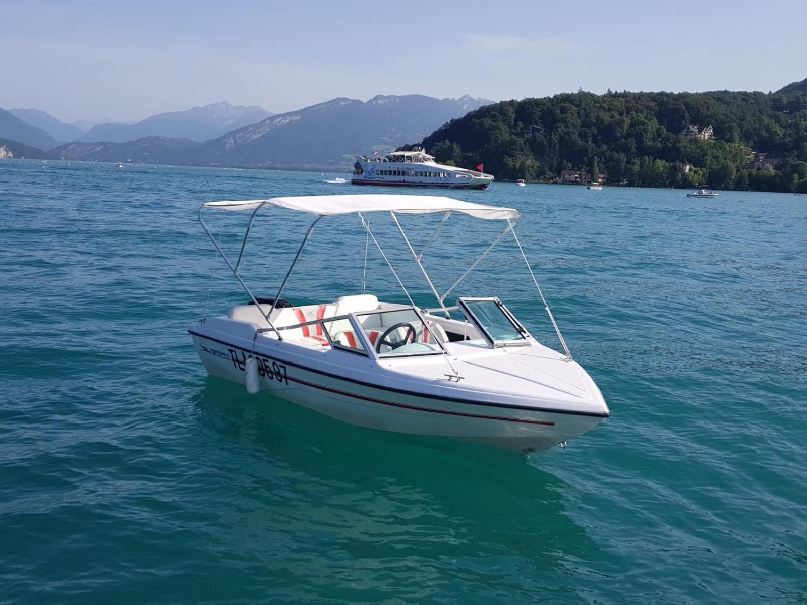 7 Rhone Super T2 Renove Avec Place De Parking Privee Daire Annecy Dış mekan fotoğraf
